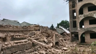 2209329883