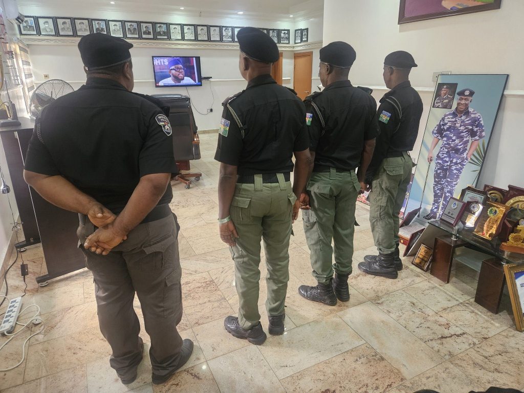 Arresrted police