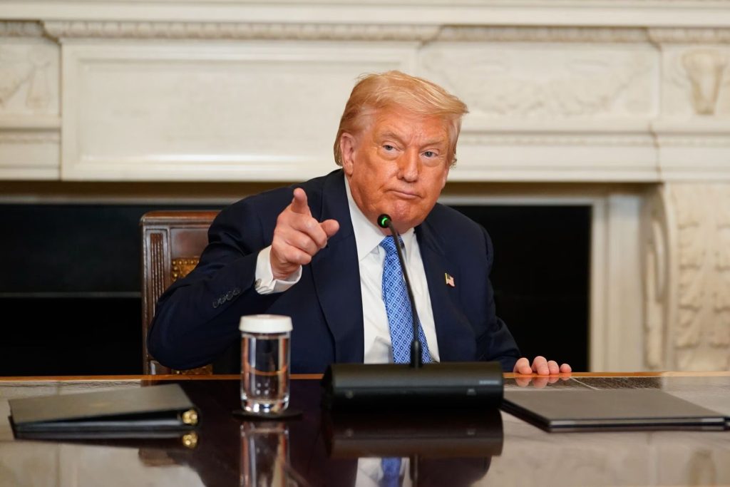 Trump029