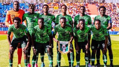Flying eagles
