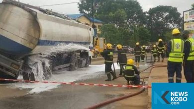 Fuel tanker fell and spilled in Lagos
